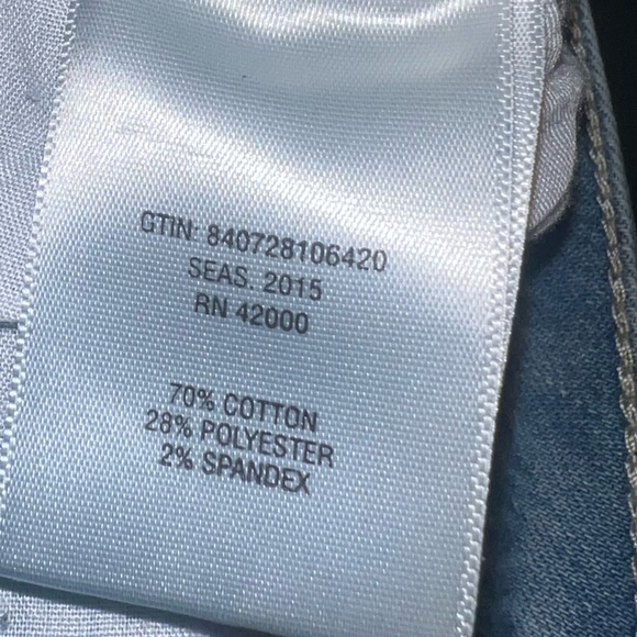 Nicki Minaj Mid Rise Cropped Women's Light Wash Blue Jeans Size 17/18 GUC - Picture 9 of 13